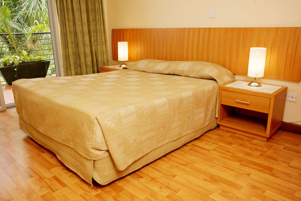 One-Bedroom-Suite-bed